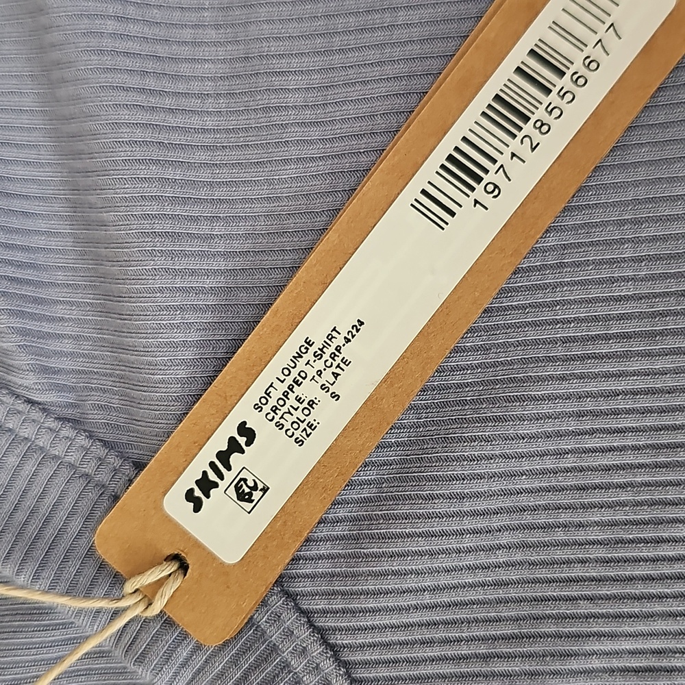 Skims Soft Lounge Cropped Tshirt - Picture 2 of 4